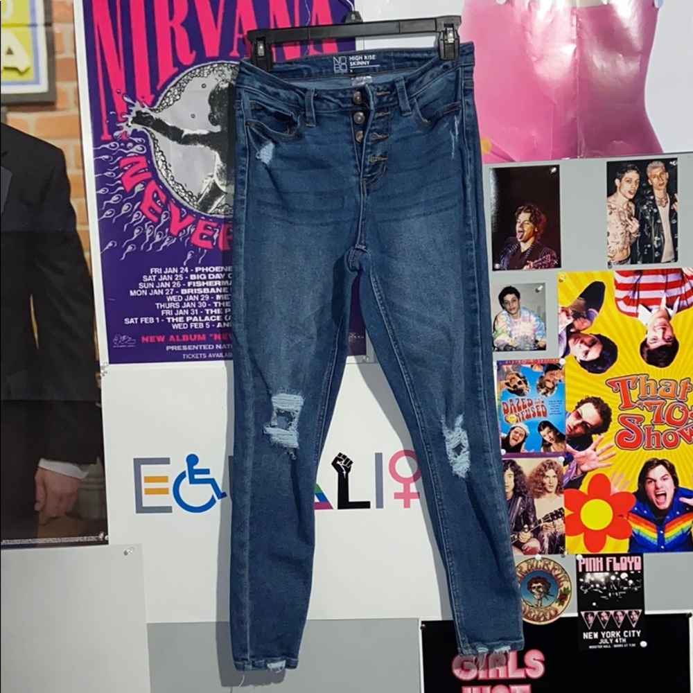 button fly skinny jeans